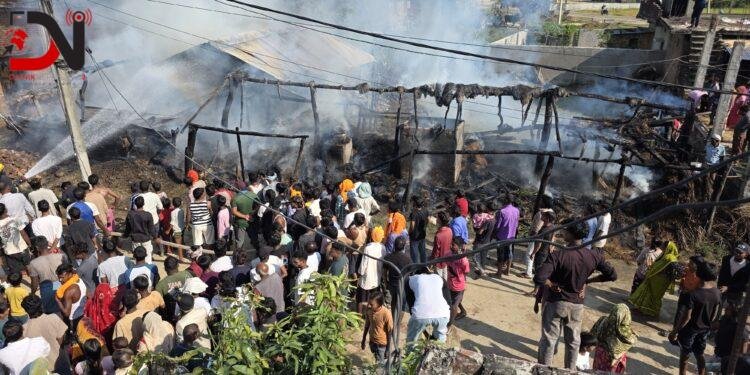 विद्युत् सर्ट भएर आगलागी, सात घर जले
