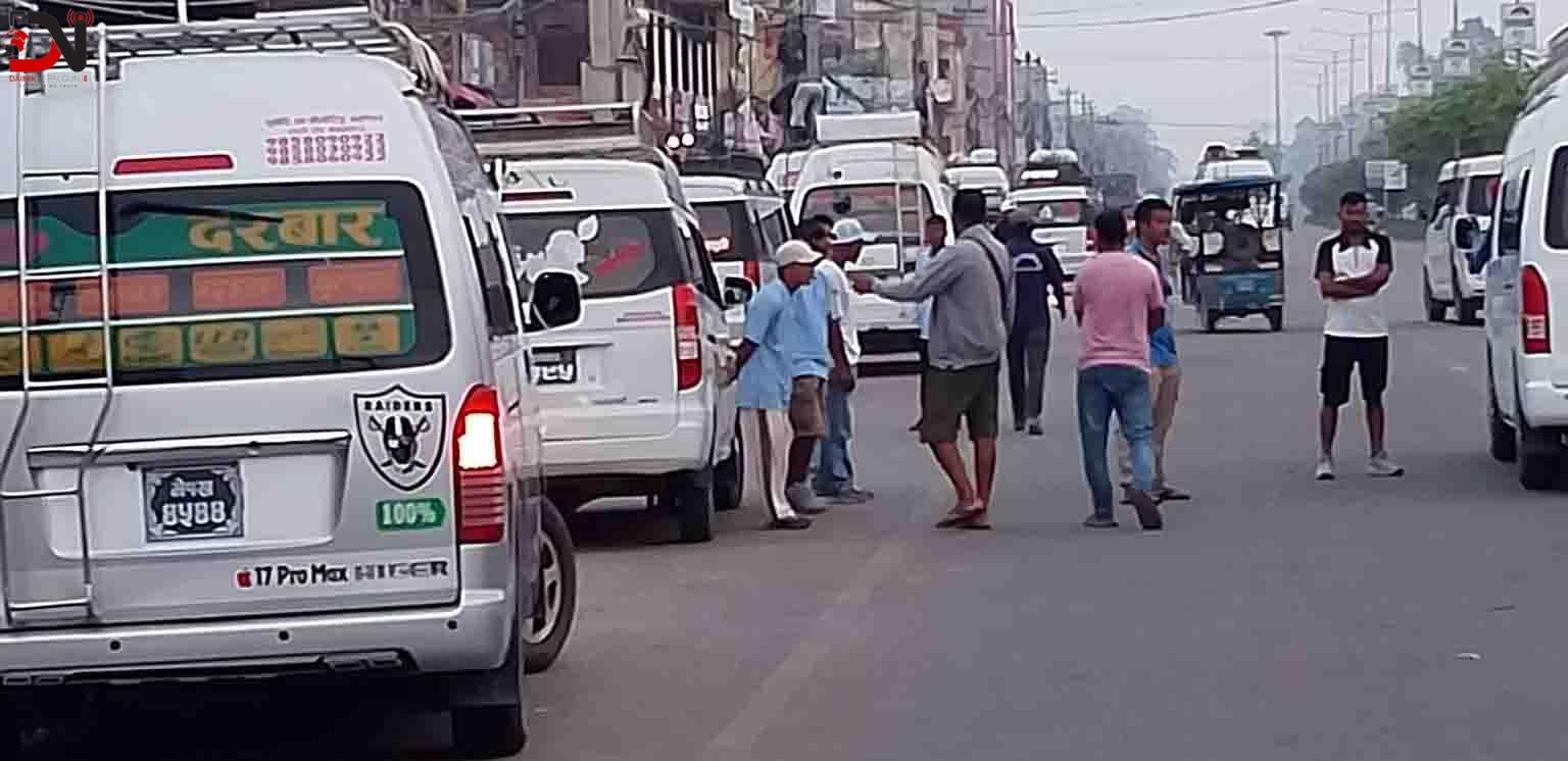 नेपालगन्जका सडकमा अस्तव्यस्त पार्किङ