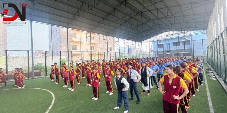 होप इन्टरनेशनल एकेडेमीमा विद्यार्थीले गरे सामूहिक योग साधना