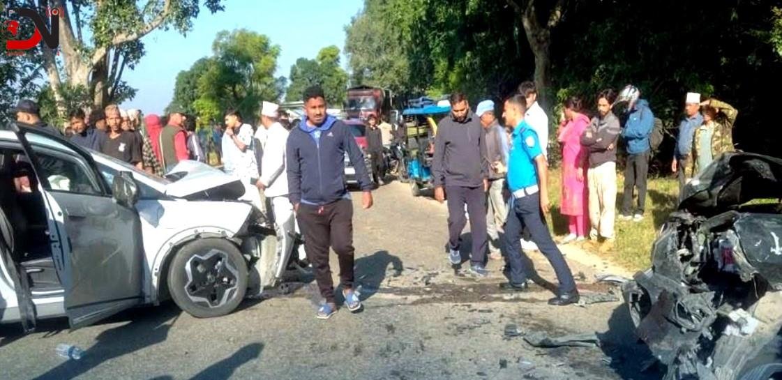 दुई कार ठोक्किँदा एकको मृत्यु, ६ घाइते